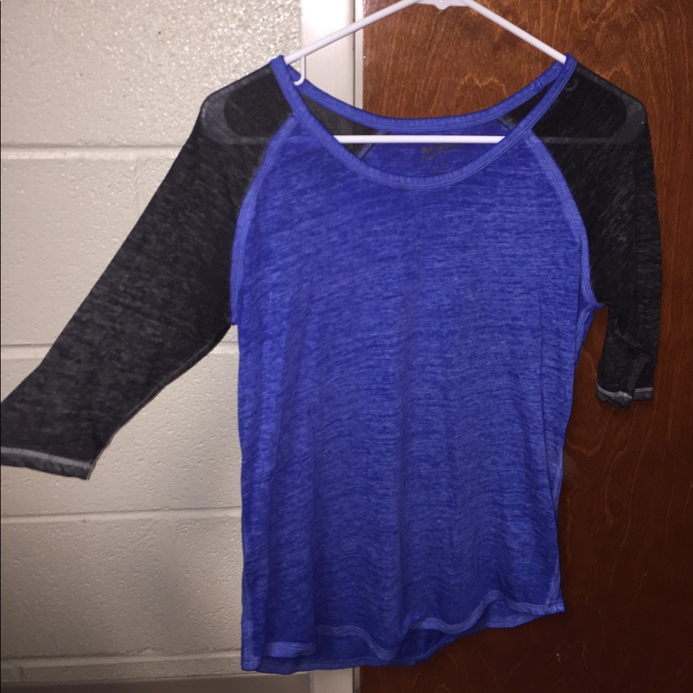 Baseball tee